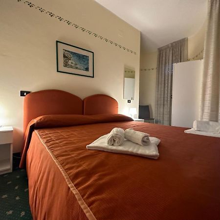 Hotel Atena Cirò Marina Zewnętrze zdjęcie